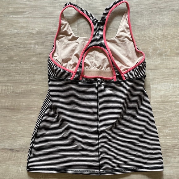 Lululemon striped Razorback workout tank - Picture 3 of 4